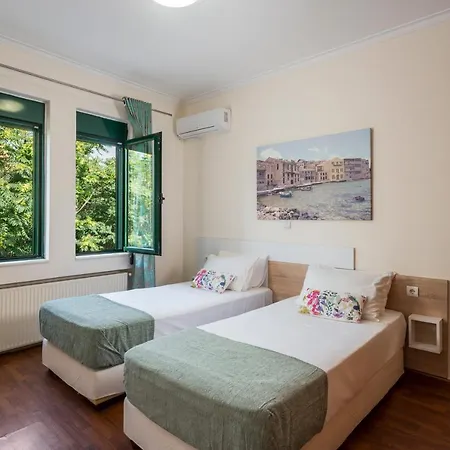 Vaggelio House Apartament