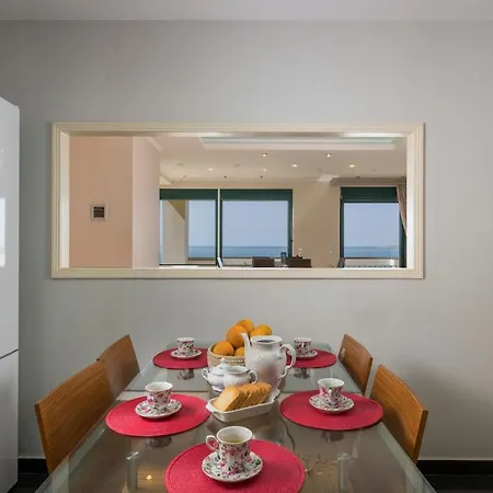 Vaggelio House *
